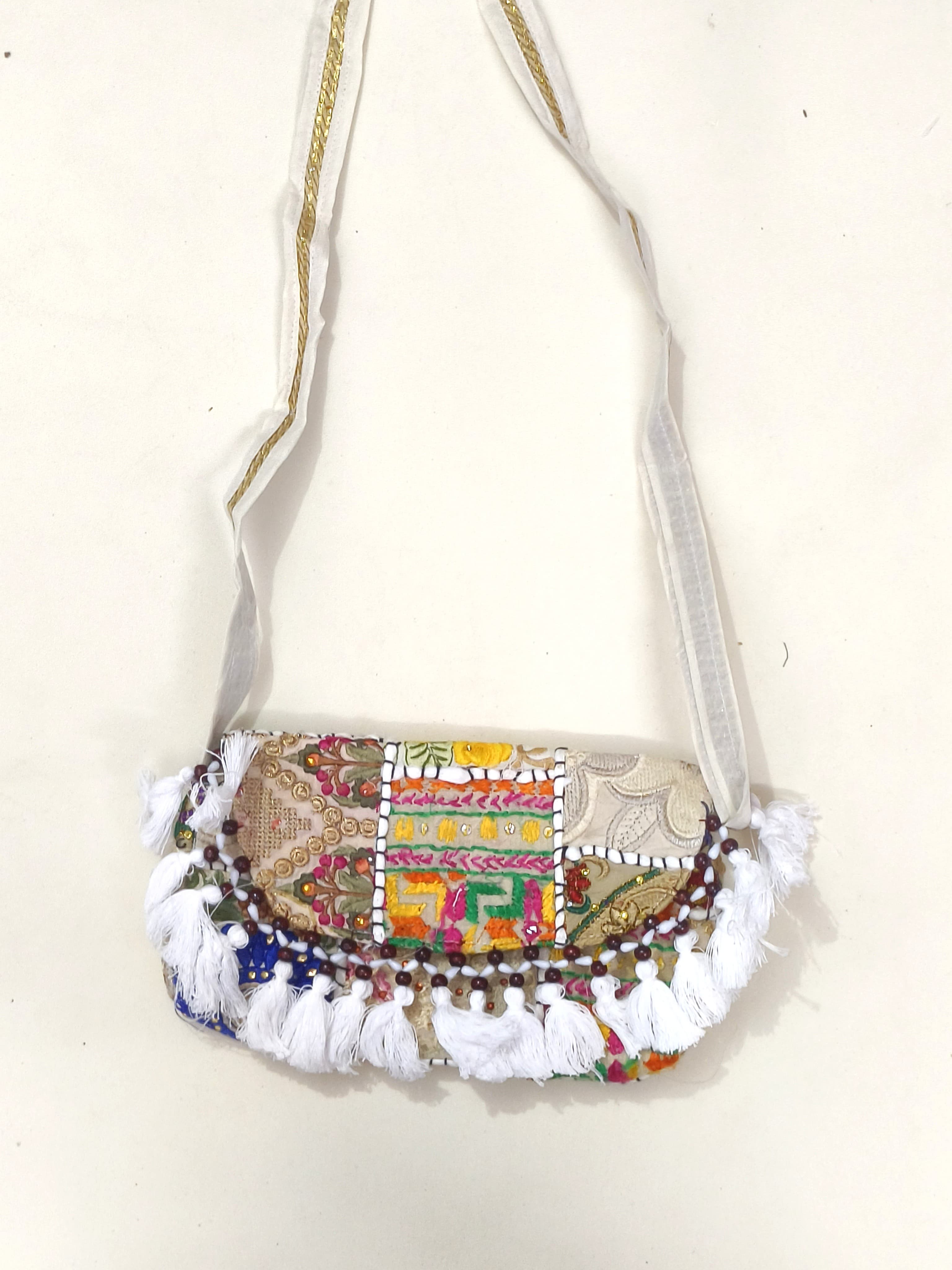 Embroidery Work Kalesh view 2